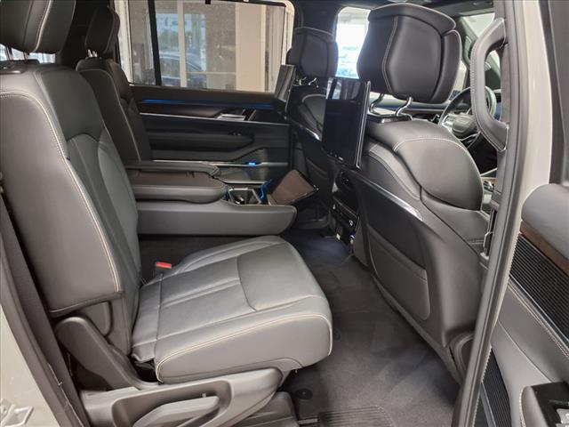 2022 Jeep Grand Wagoneer Series II