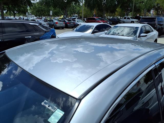 2022 Toyota Camry Hybrid XLE