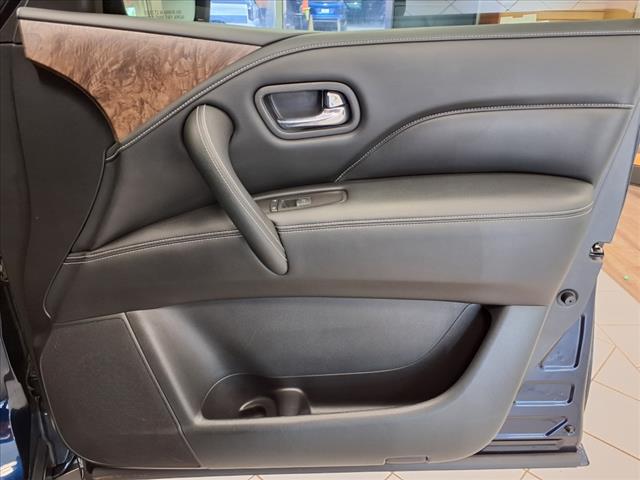 2021 INFINITI QX80 Premium Select