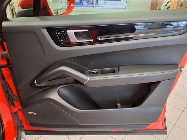 2021 Porsche Cayenne Base