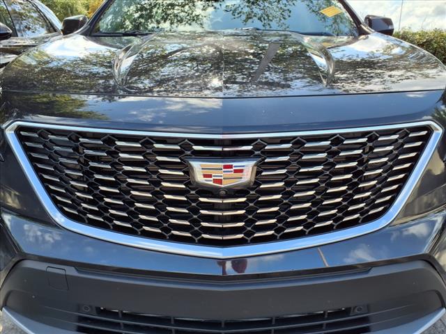 2022 Cadillac XT4 Premium Luxury