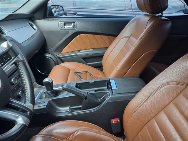 2012 Ford Mustang V6 Premium