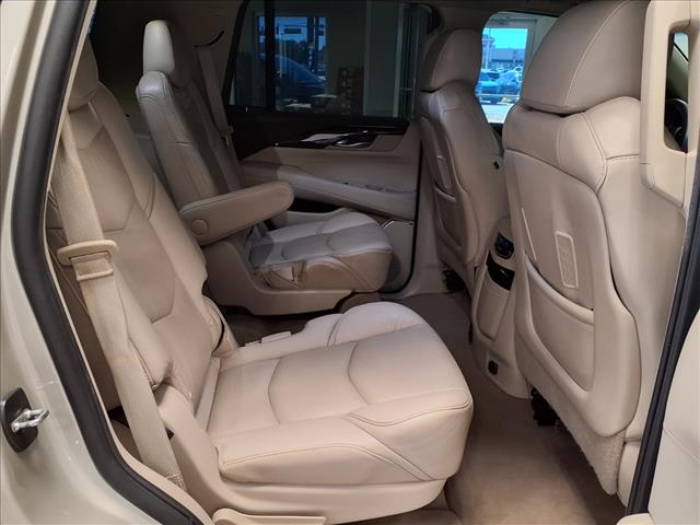 2016 Cadillac Escalade Luxury