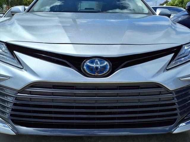 2022 Toyota Camry Hybrid XLE