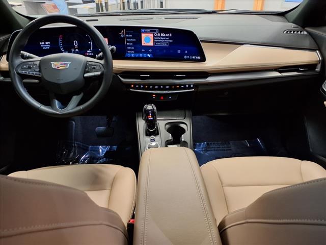 2024 Cadillac XT4 Luxury