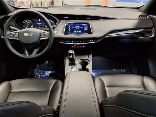 2022 Cadillac XT4 Luxury