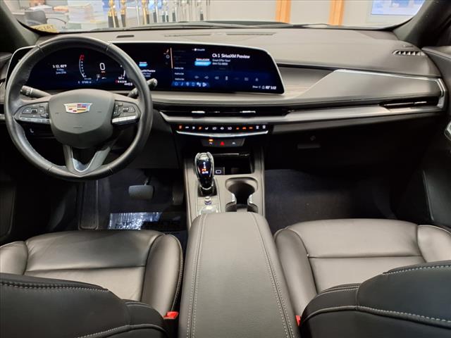2024 Cadillac XT4 Premium Luxury