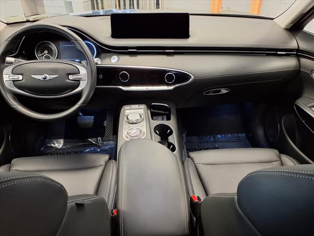 2025 Genesis GV70 2.5T