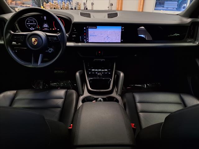 2024 Porsche Cayenne Base