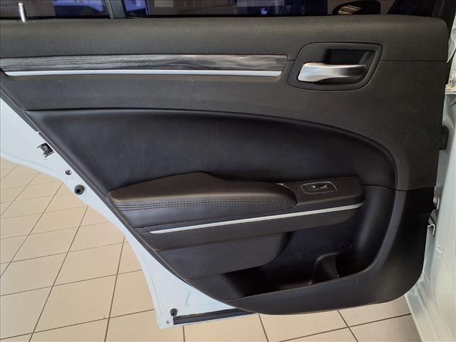 2021 Chrysler 300 Touring