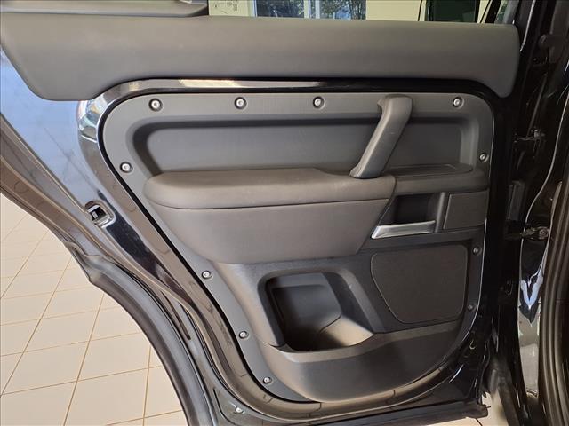 2025 Land Rover Defender S