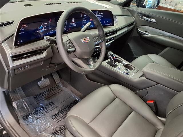 2025 Cadillac XT4 Premium Luxury