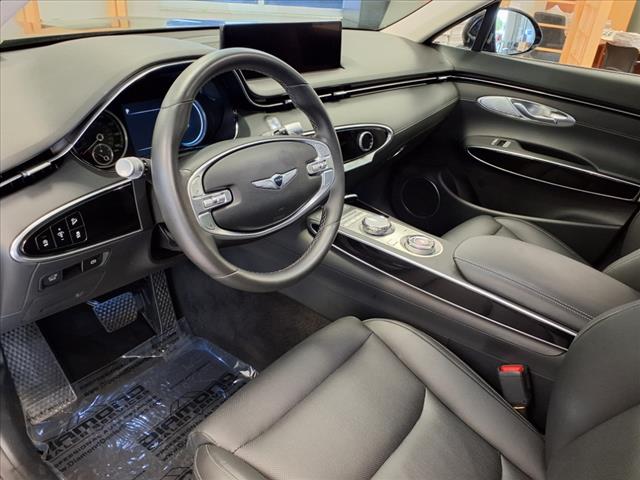 2025 Genesis GV70 2.5T