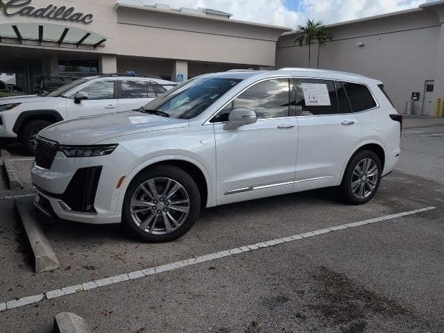 2023 Cadillac XT6