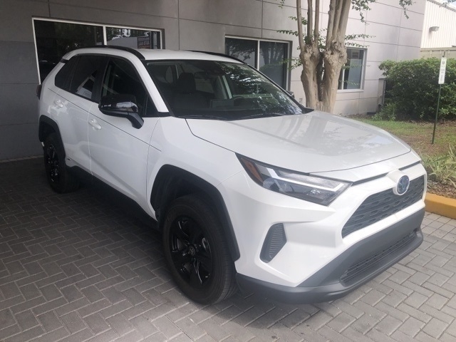 2024 Toyota RAV4 Hybrid LE