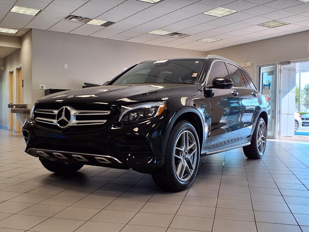 2019 Mercedes-Benz GLC 300 RWD