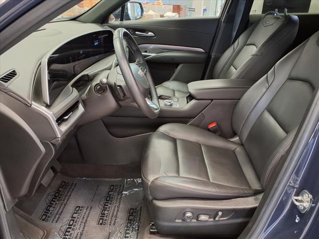2024 Cadillac XT4 Premium Luxury