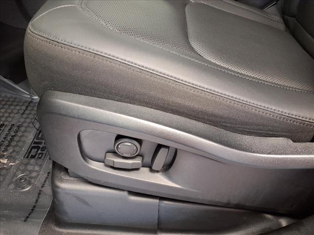 2025 Land Rover Defender S