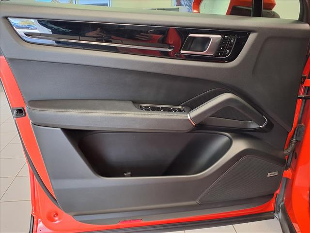 2021 Porsche Cayenne Base