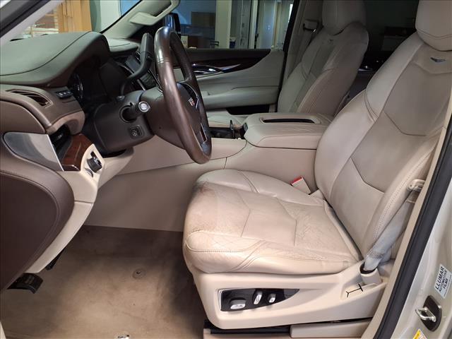 2016 Cadillac Escalade Luxury