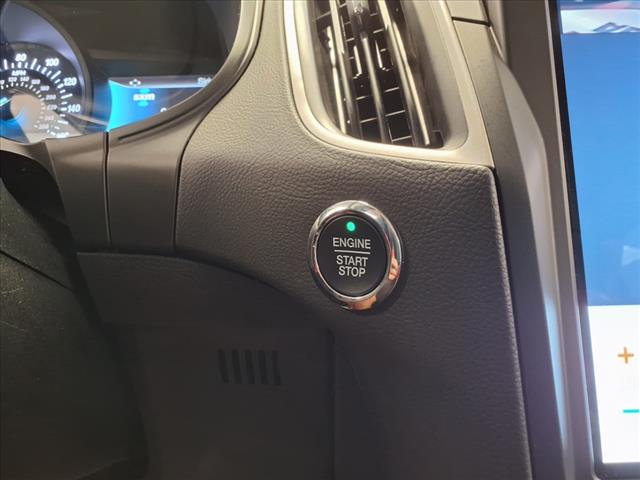 2022 Ford Edge SE