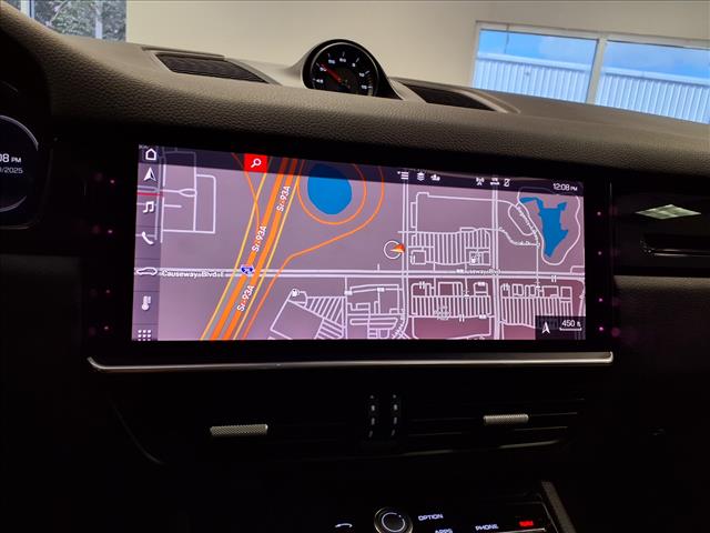 2021 Porsche Cayenne Base