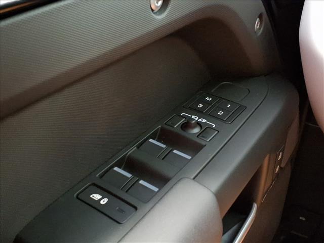 2025 Land Rover Defender S