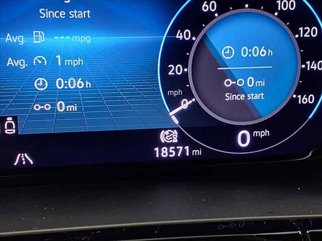 2024 Volkswagen Atlas Cross Sport 2.0T SE w/Technology