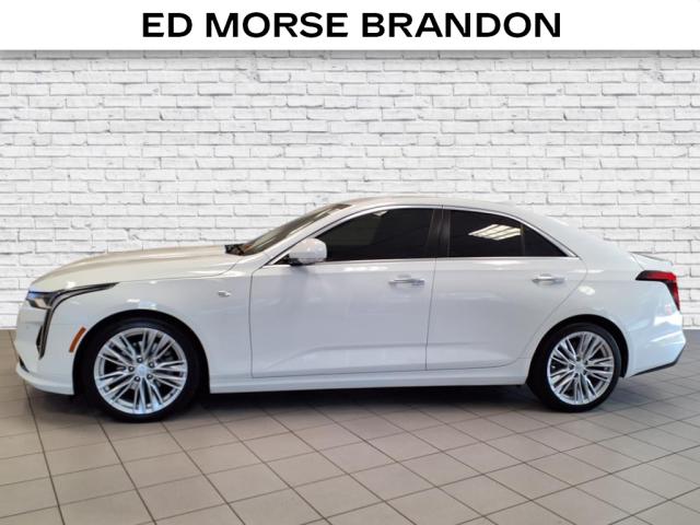 2022 Cadillac CT4 Premium Luxury