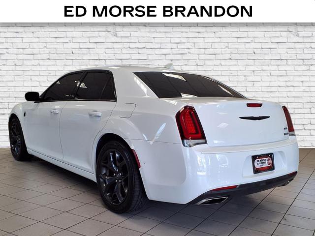 2021 Chrysler 300 Touring