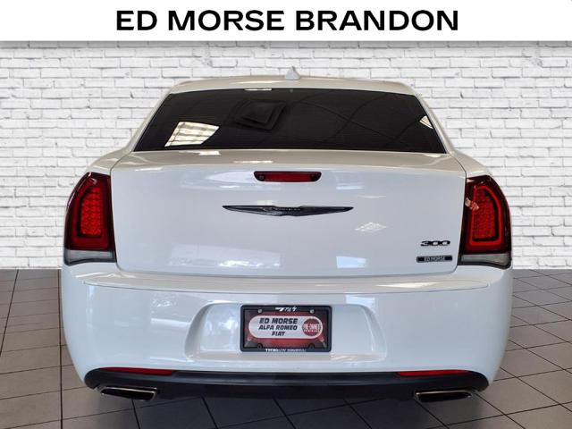 2021 Chrysler 300 Touring