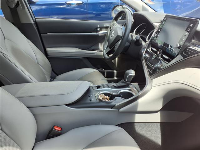 2022 Toyota Camry Hybrid XLE