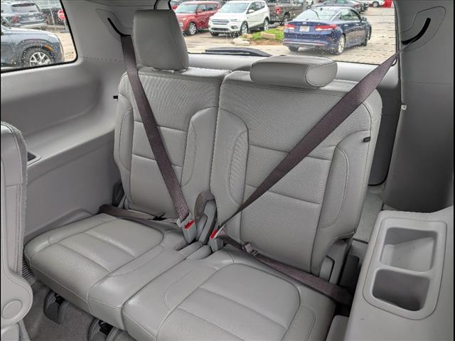2017 GMC Acadia SLT-1