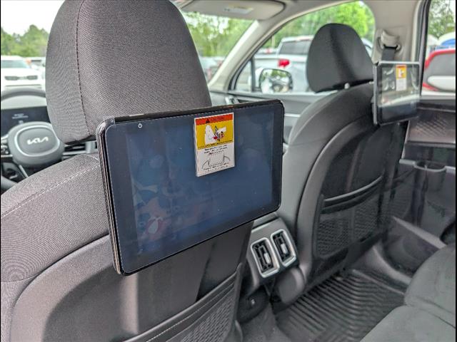 2025 Kia Sorento LX