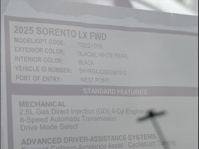 2025 Kia Sorento LX