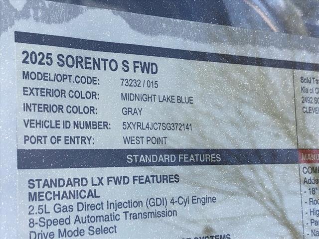 2025 Kia Sorento S