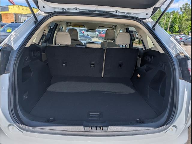 2022 Ford Edge SE