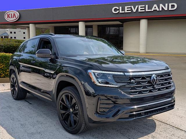 2025 Volkswagen Atlas Cross Sport 2.0T SEL Premium R-Line