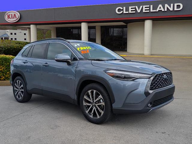 2024 Toyota Corolla Cross XLE