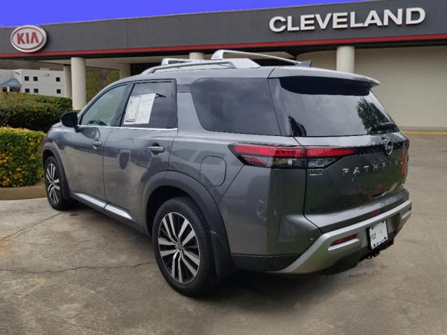 2023 Nissan Pathfinder Platinum