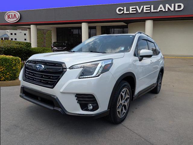 2024 Subaru Forester Premium