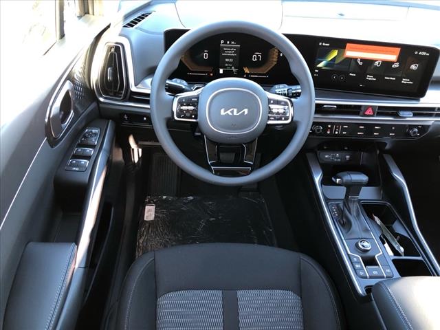 2025 Kia Sorento LX