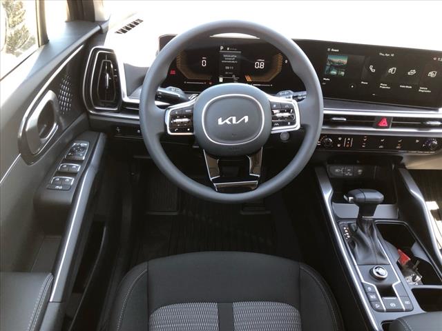 2025 Kia Sorento LX