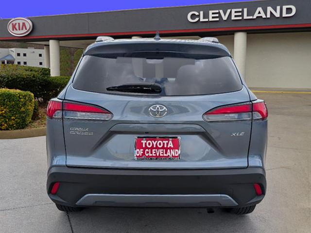 2024 Toyota Corolla Cross XLE
