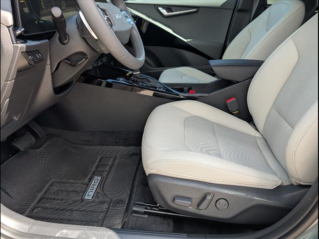 2025 Kia Niro EX