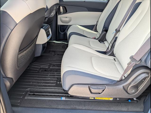 2025 Kia Carnival Hybrid EX