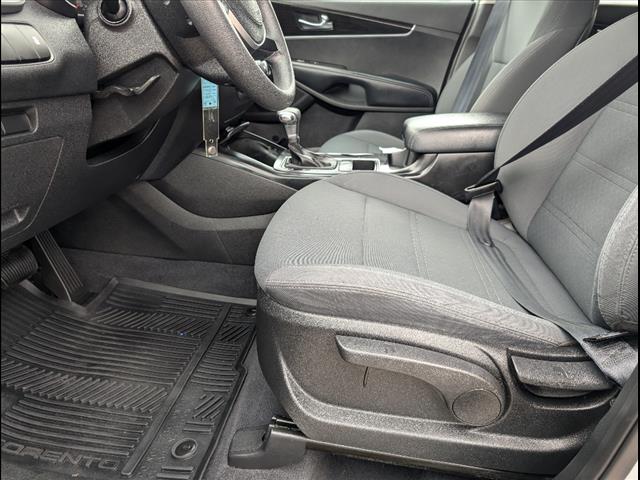 2019 Kia Sorento L