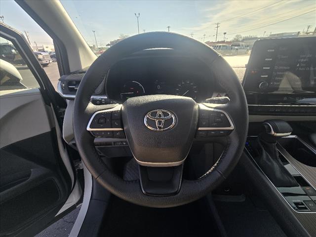 2023 Toyota Sienna XLE 7-Passenger