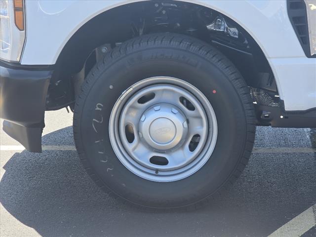 2025 Ford F-350 Super Duty XL