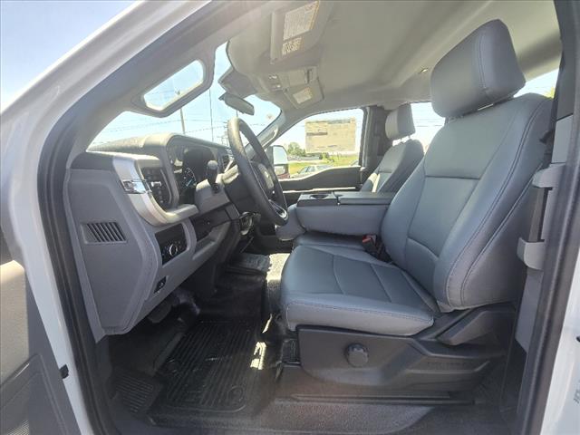 2025 Ford F-350 Super Duty XL